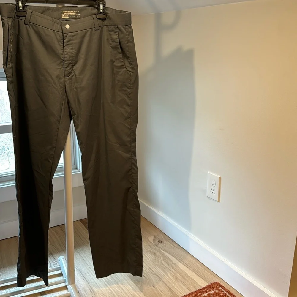 Nike Golf Men's tour Performance pants in 36X32